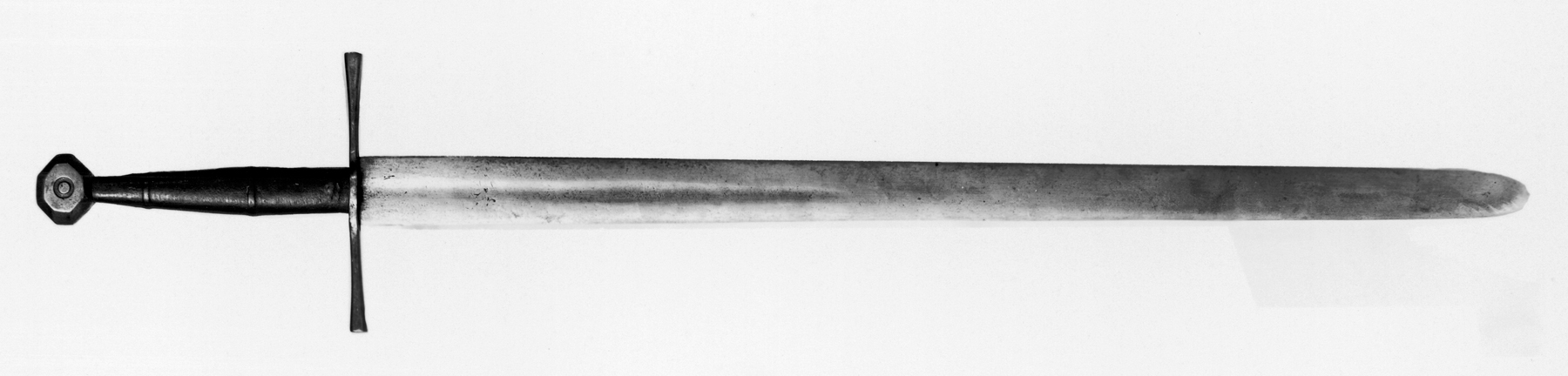 Spada Bastarda a una mano e mezza