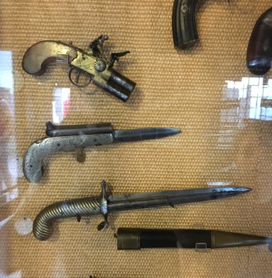 coltelli spada daga pistola san marino