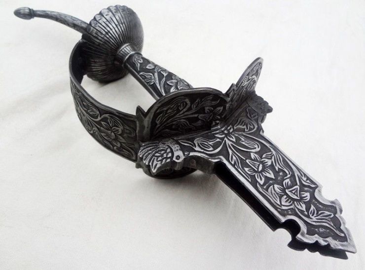 elsa spada khanda indiana la spada perfetta