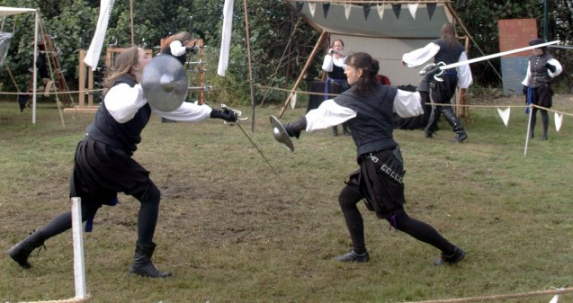 duello brocchiero boccoliere spada da lato