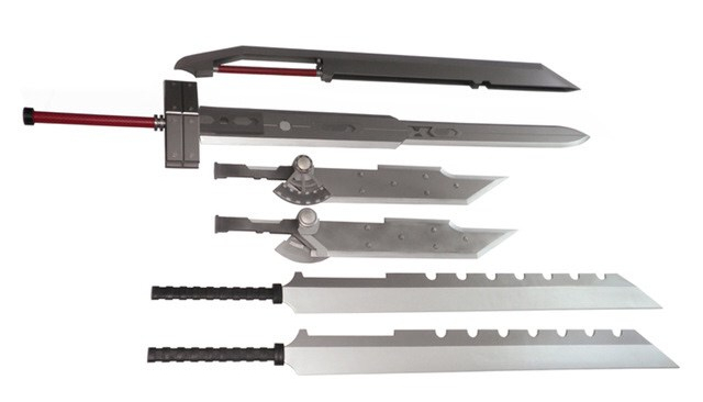 spada fusione cloud strife final fantasy VII